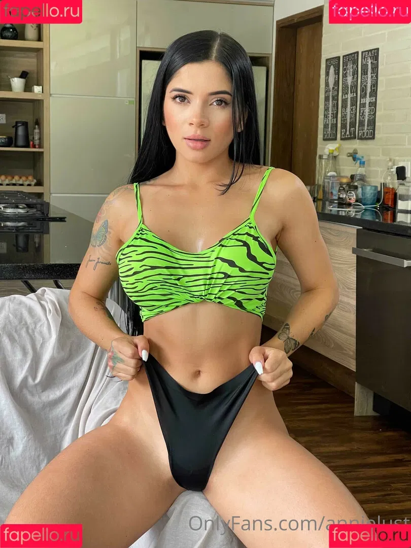 Annie Lust / Annielust Onlyfans Photo Gallery 