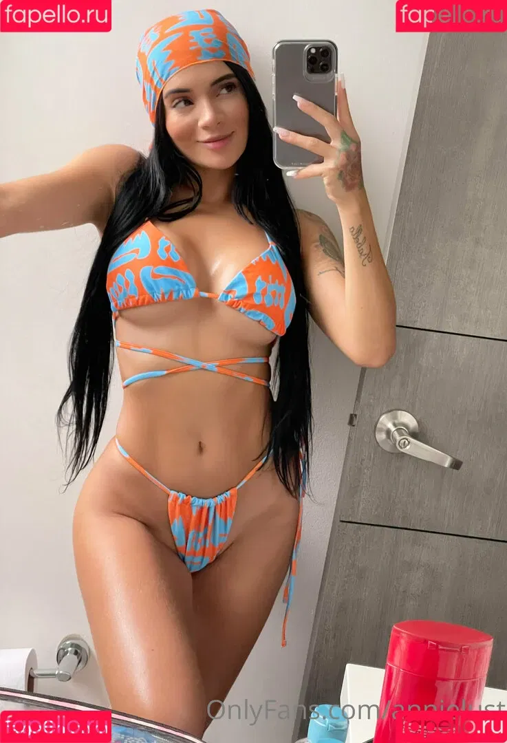 Annie Lust / Annielust Onlyfans Photo Gallery 