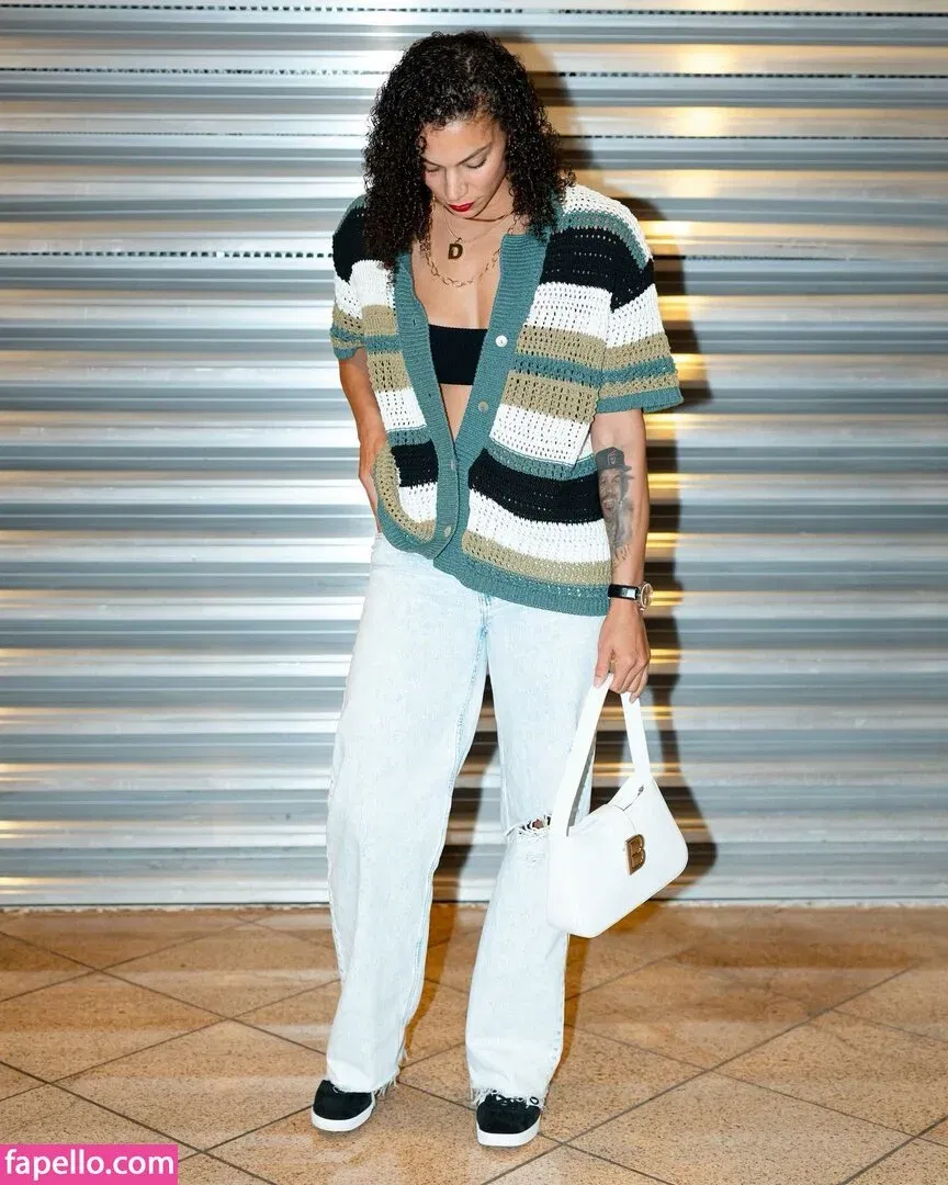 Alysha Clark / alysha_clark / alyshaclark / https: Onlyfans Photo Gallery 