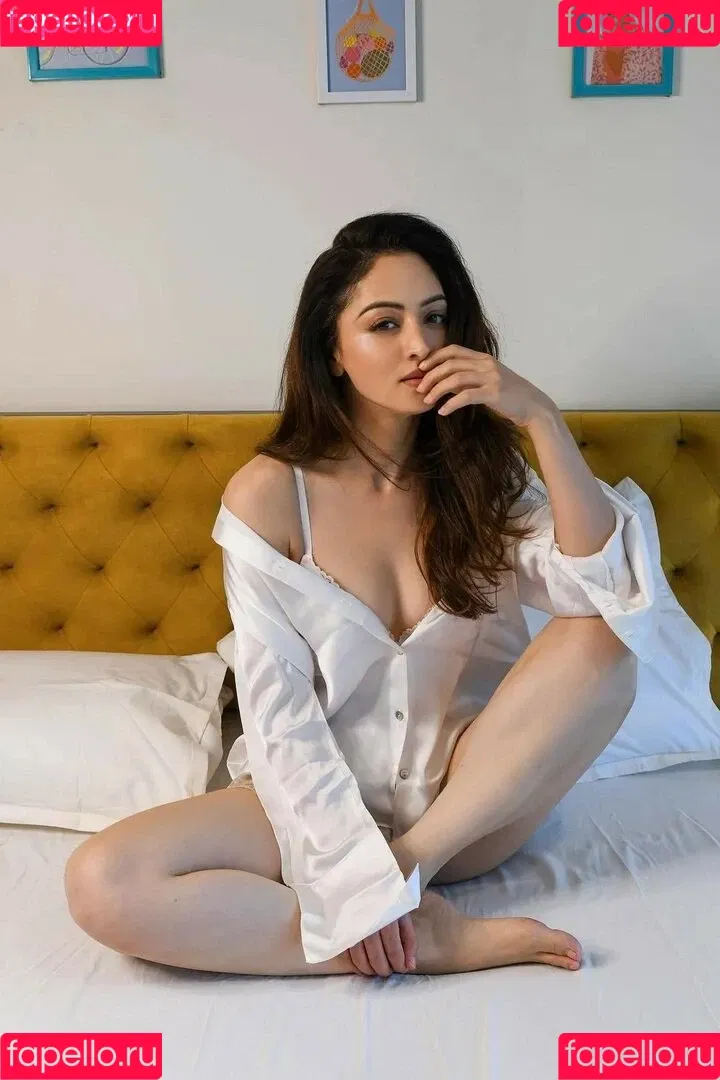 Sandeepa Dhar / iamsandeepadhar Onlyfans Photo Gallery 