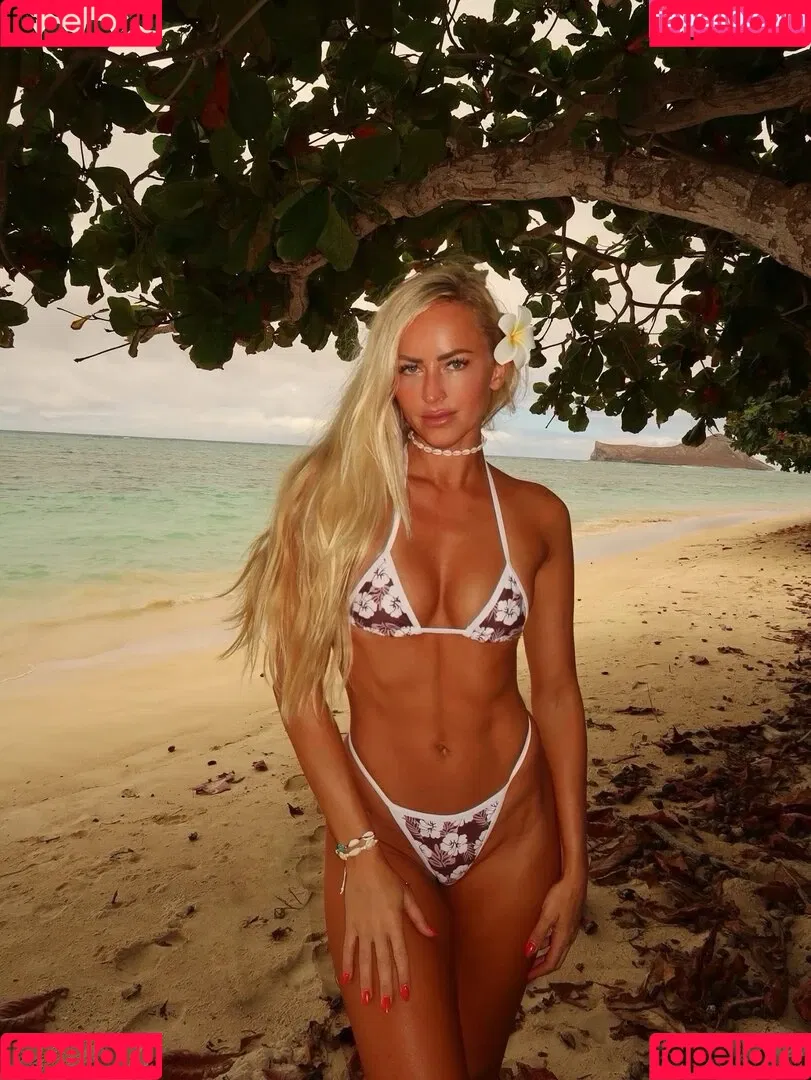 Danielle Moinet / DanielleMoinet / Summer Rae Onlyfans Photo Gallery 