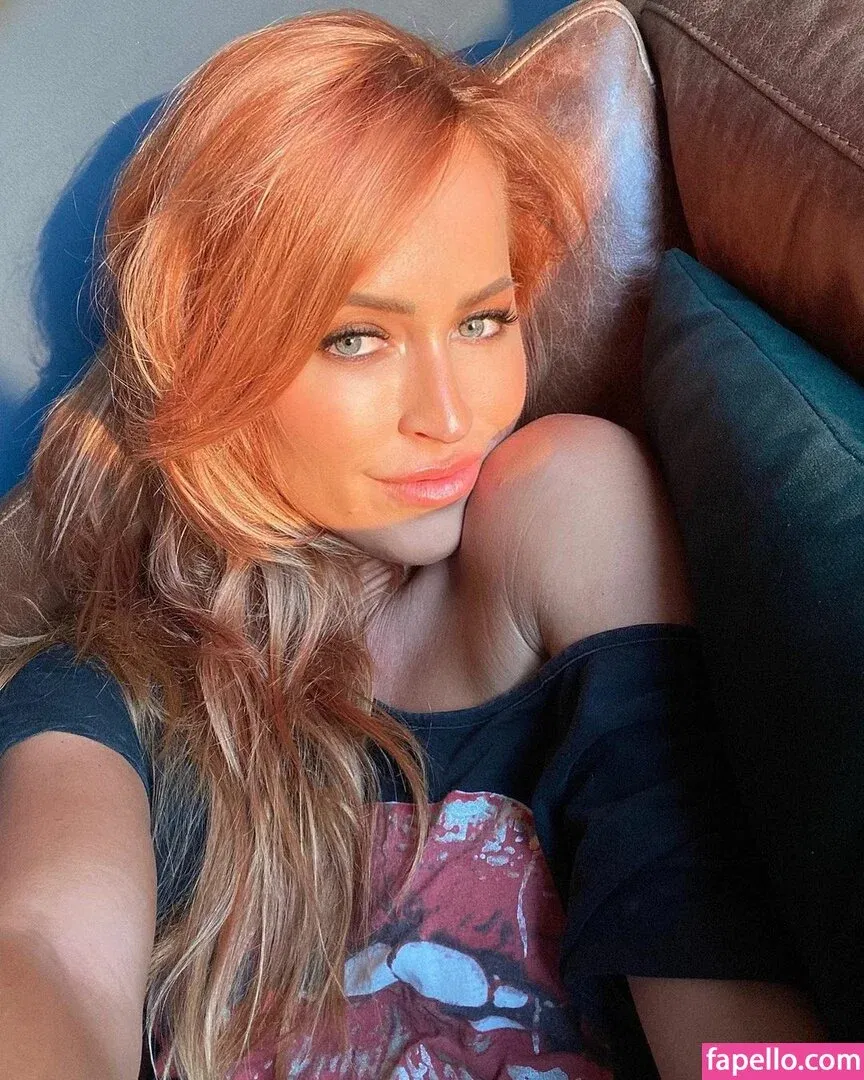 Danielle Moinet / DanielleMoinet / Summer Rae Onlyfans Photo Gallery 