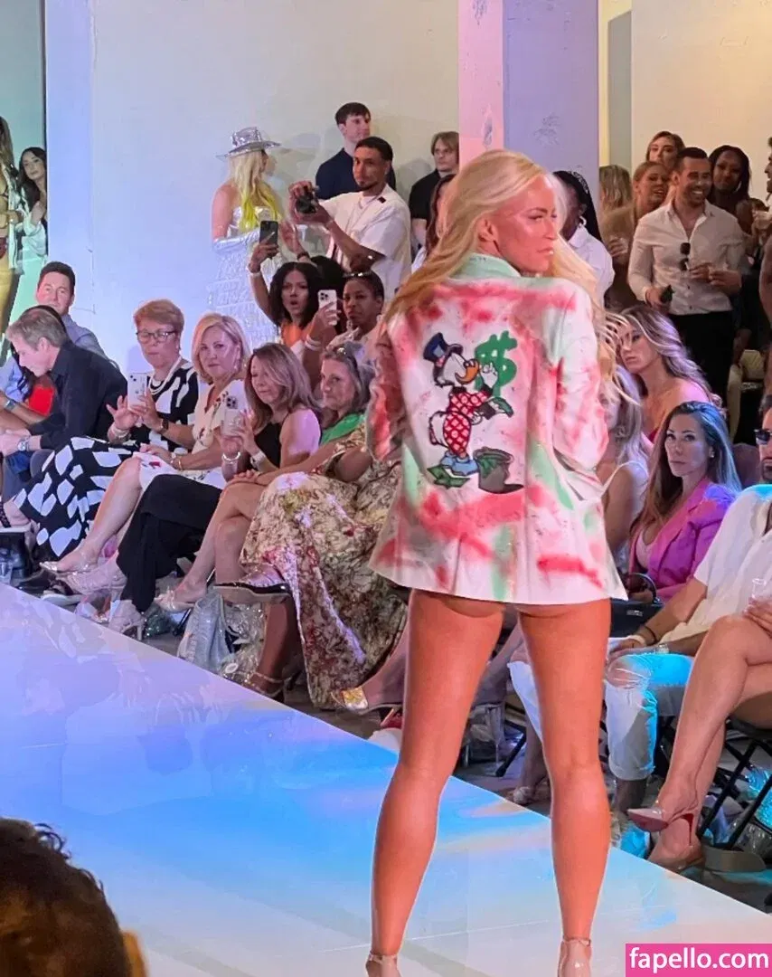 Danielle Moinet / DanielleMoinet / Summer Rae Onlyfans Photo Gallery 