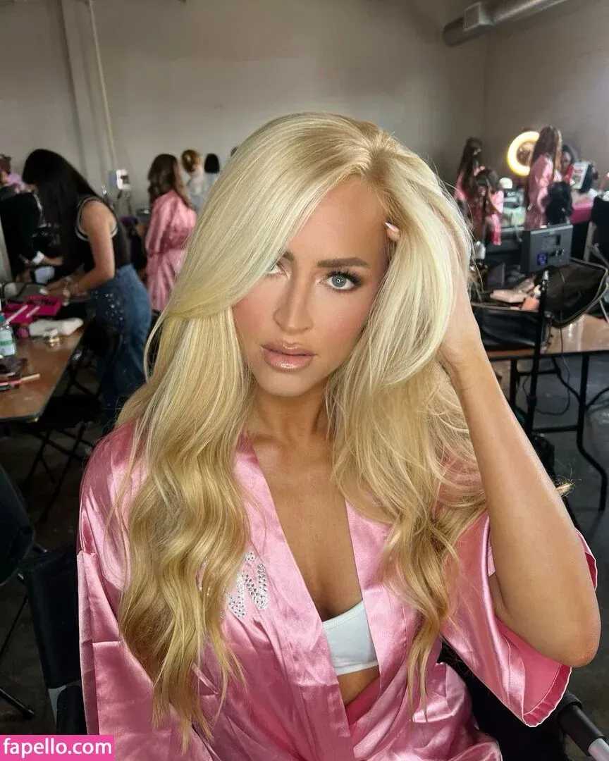 Danielle Moinet / DanielleMoinet / Summer Rae Onlyfans Photo Gallery 