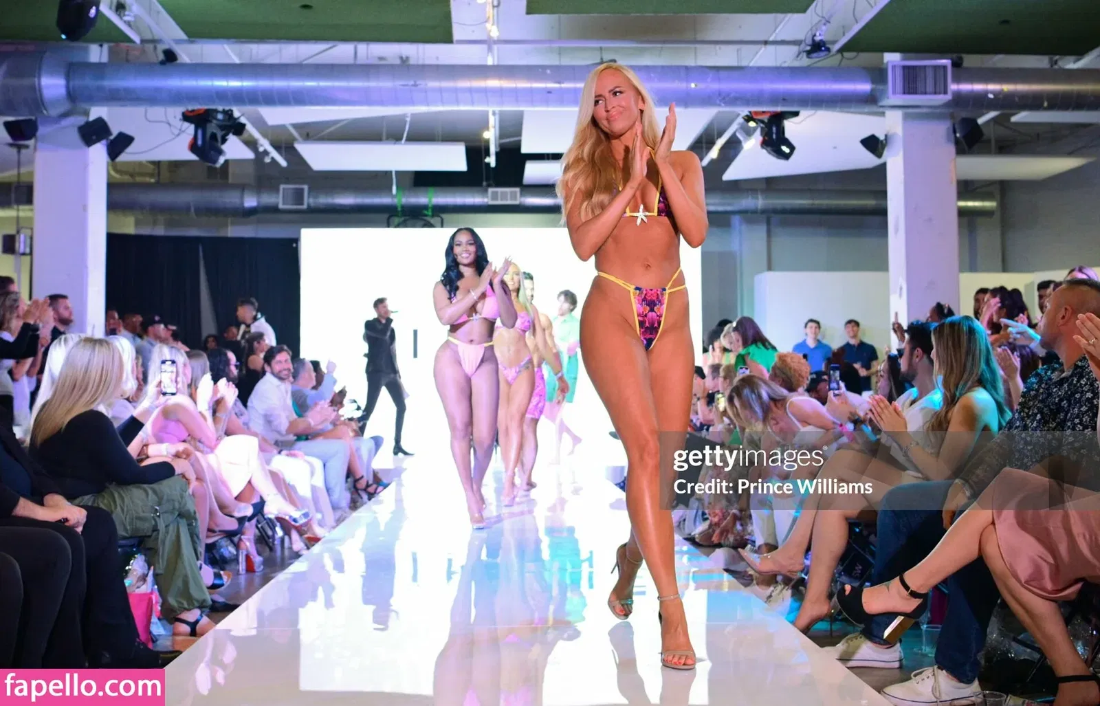 Danielle Moinet / DanielleMoinet / Summer Rae Onlyfans Photo Gallery 