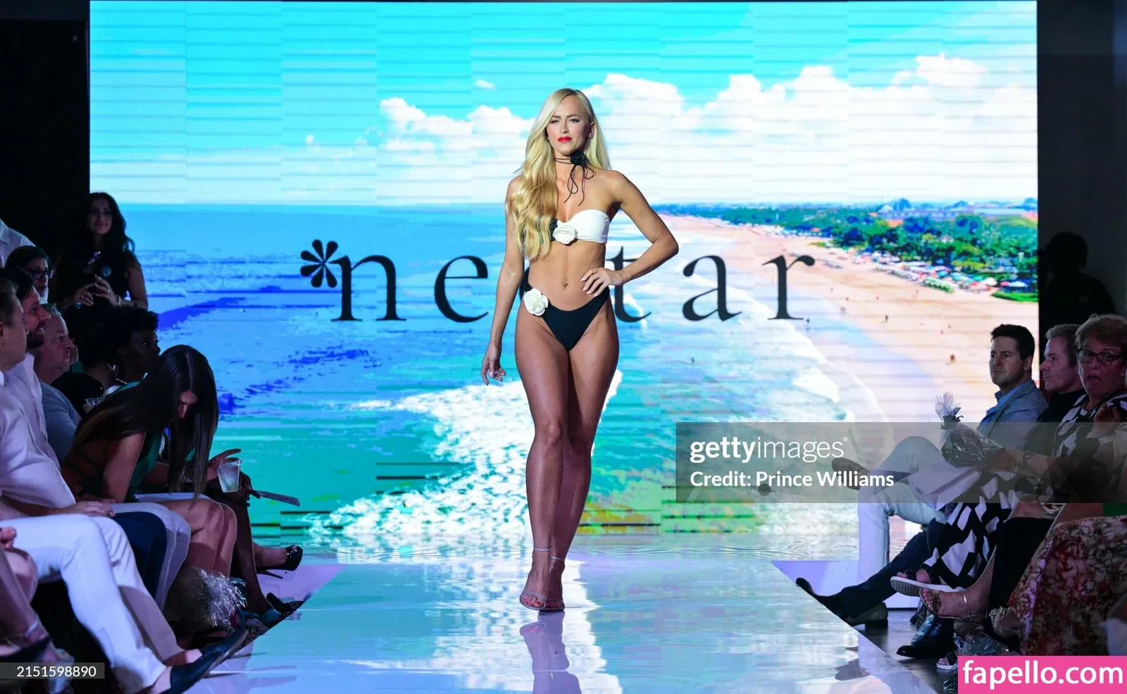 Danielle Moinet / DanielleMoinet / Summer Rae Onlyfans Photo Gallery 