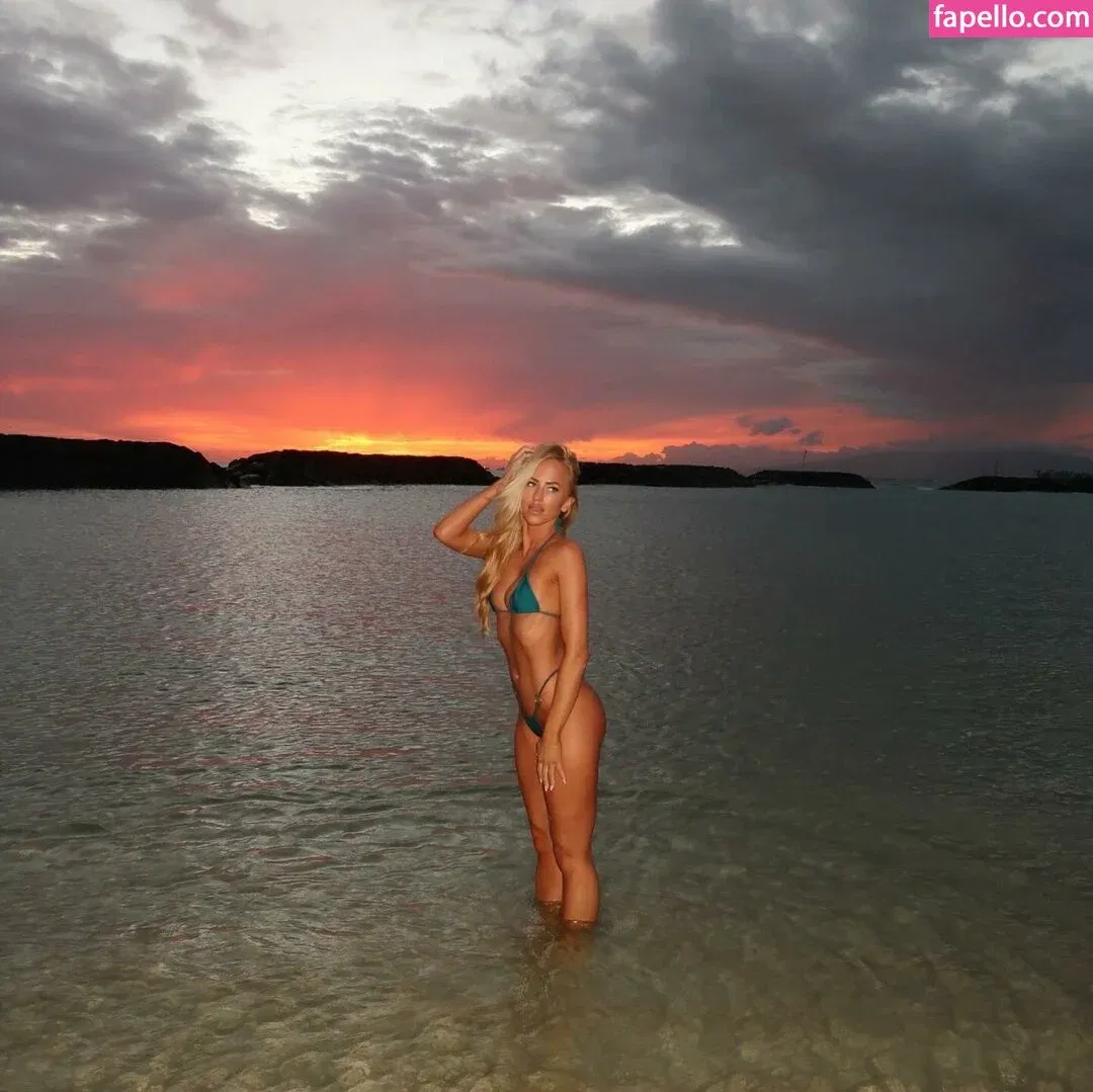 Danielle Moinet / DanielleMoinet / Summer Rae Onlyfans Photo Gallery 