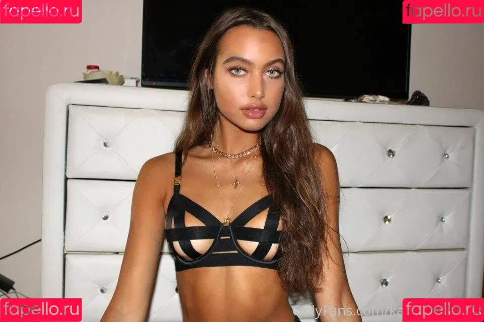 Kamila Davies / kamila_davies / kamiladavies Onlyfans Photo Gallery 