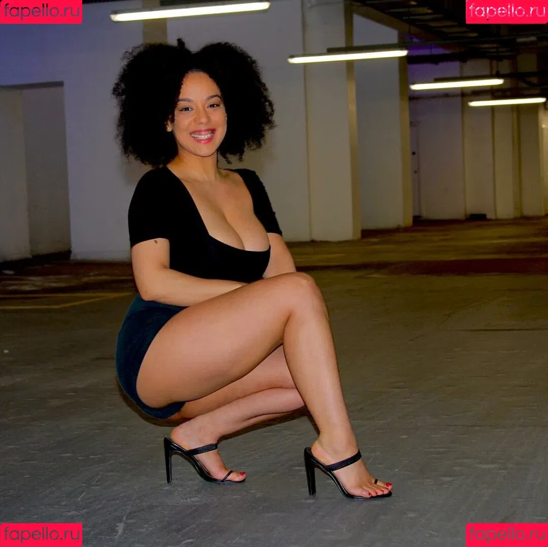 Feelinfree / Riddim Rida / faceyterri Onlyfans Photo Gallery 