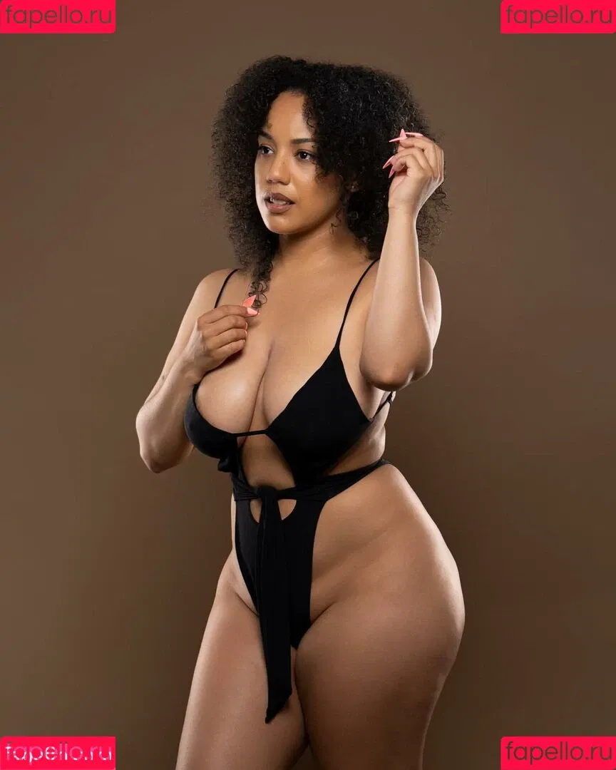 Feelinfree / Riddim Rida / faceyterri Onlyfans Photo Gallery 