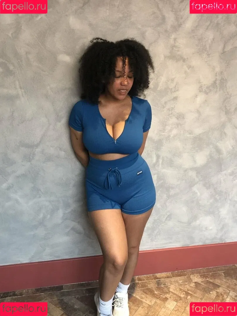 Feelinfree / Riddim Rida / faceyterri Onlyfans Photo Gallery 