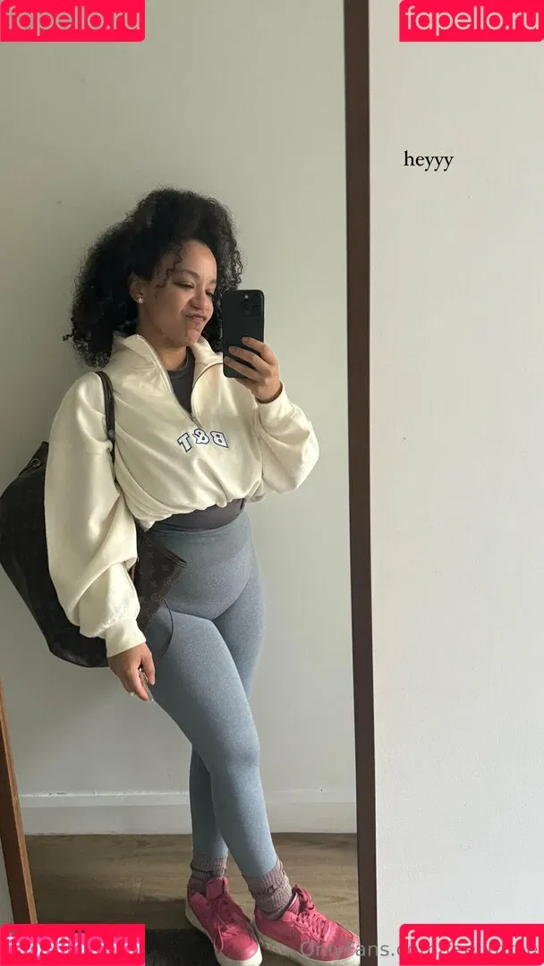 Feelinfree / Riddim Rida / faceyterri Onlyfans Photo Gallery 