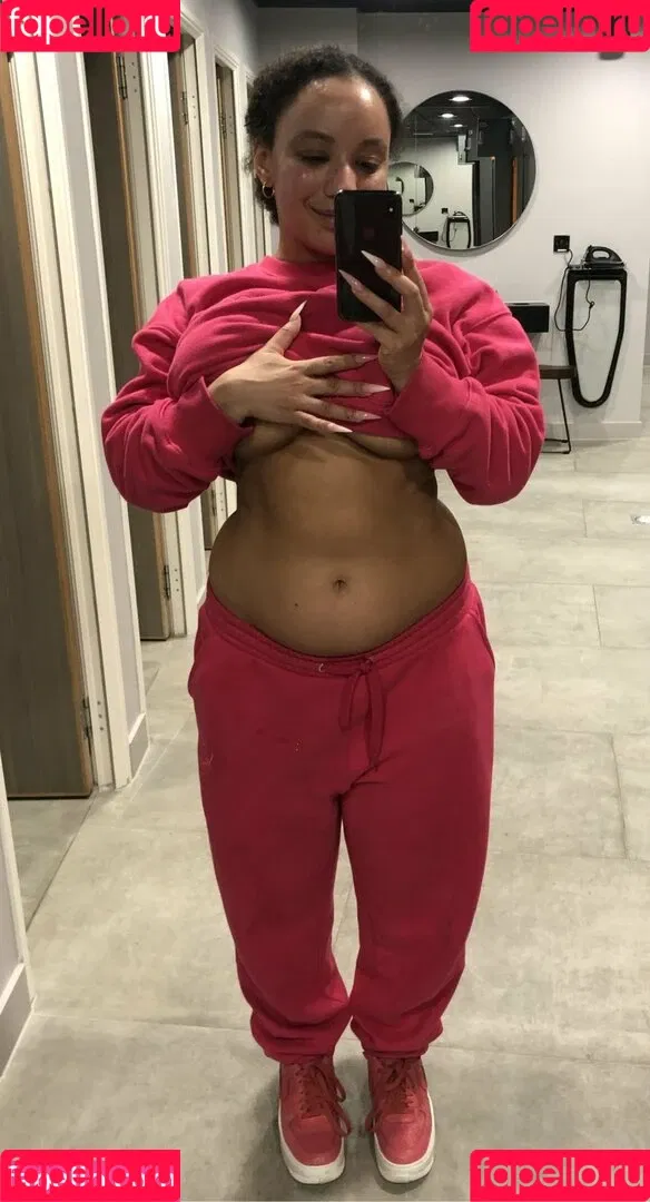 Feelinfree / Riddim Rida / faceyterri Onlyfans Photo Gallery 