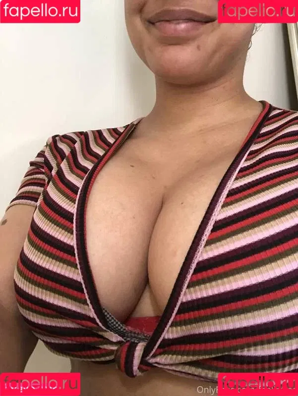 Feelinfree / Riddim Rida / faceyterri Onlyfans Photo Gallery 