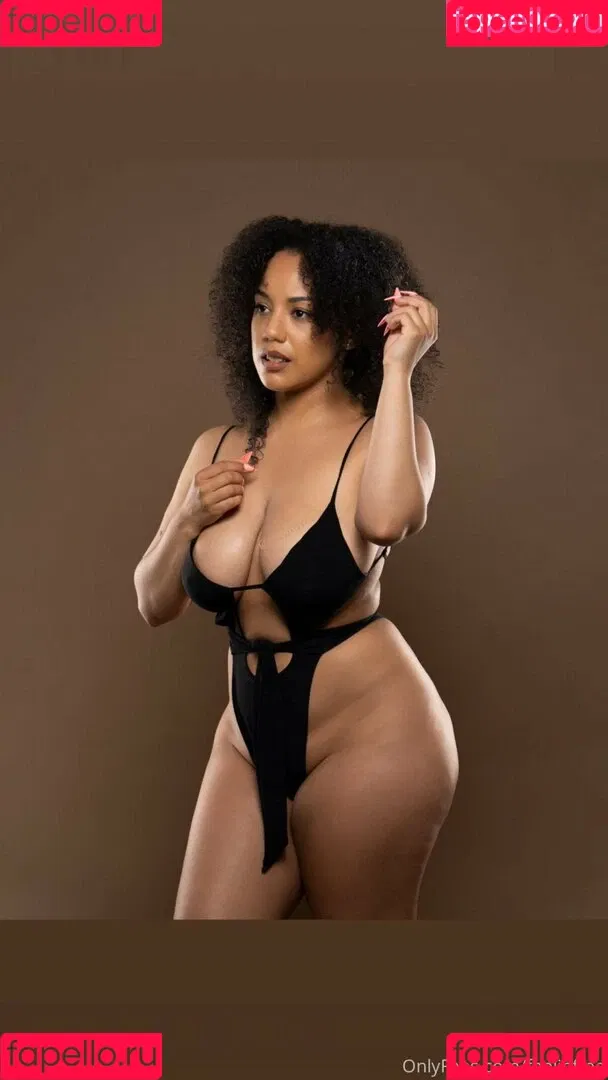 Feelinfree / Riddim Rida / faceyterri Onlyfans Photo Gallery 