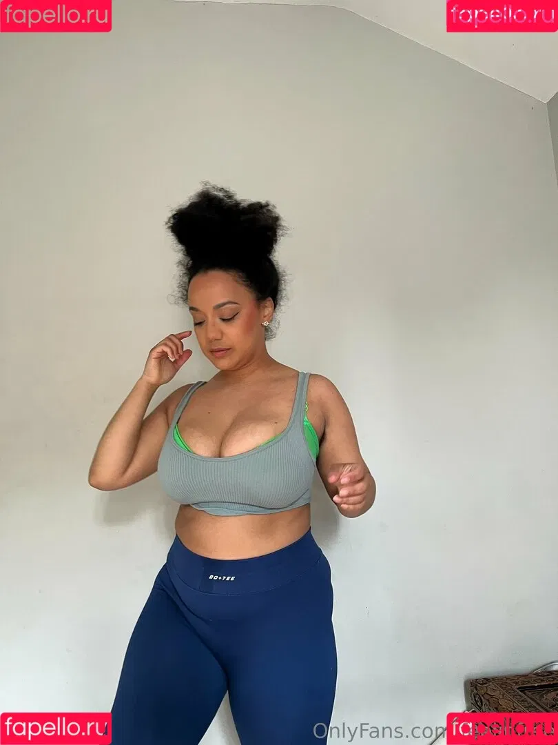 Feelinfree / Riddim Rida / faceyterri Onlyfans Photo Gallery 