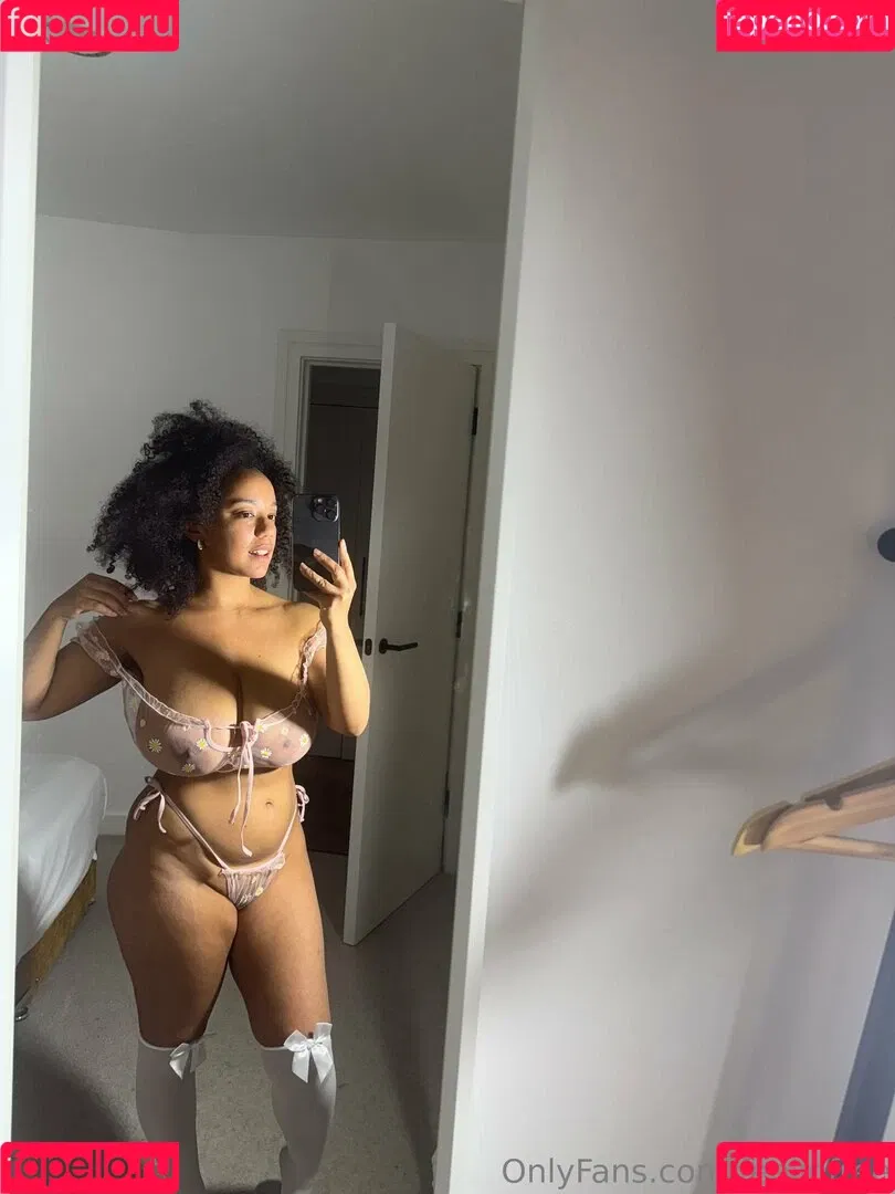 Feelinfree / Riddim Rida / faceyterri Onlyfans Photo Gallery 