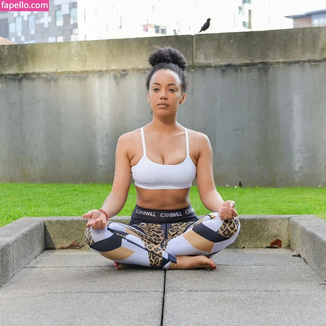 Feelinfree / Riddim Rida / faceyterri Onlyfans Photo Gallery 