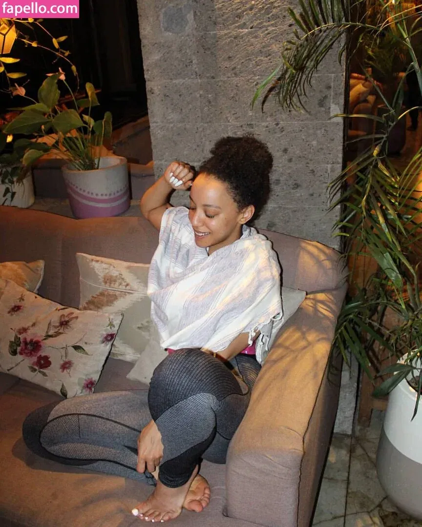 Feelinfree / Riddim Rida / faceyterri Onlyfans Photo Gallery 