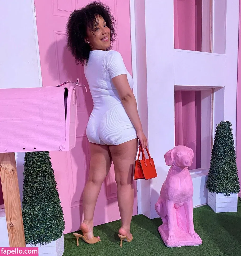 Feelinfree / Riddim Rida / faceyterri Onlyfans Photo Gallery 