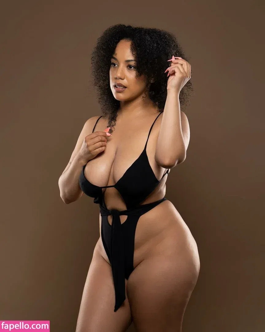 Feelinfree / Riddim Rida / faceyterri Onlyfans Photo Gallery 