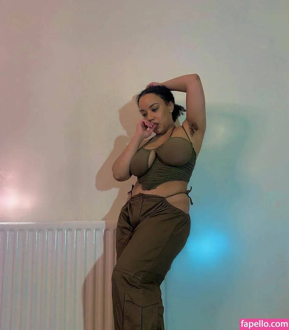 Feelinfree / Riddim Rida / faceyterri Onlyfans Photo Gallery 