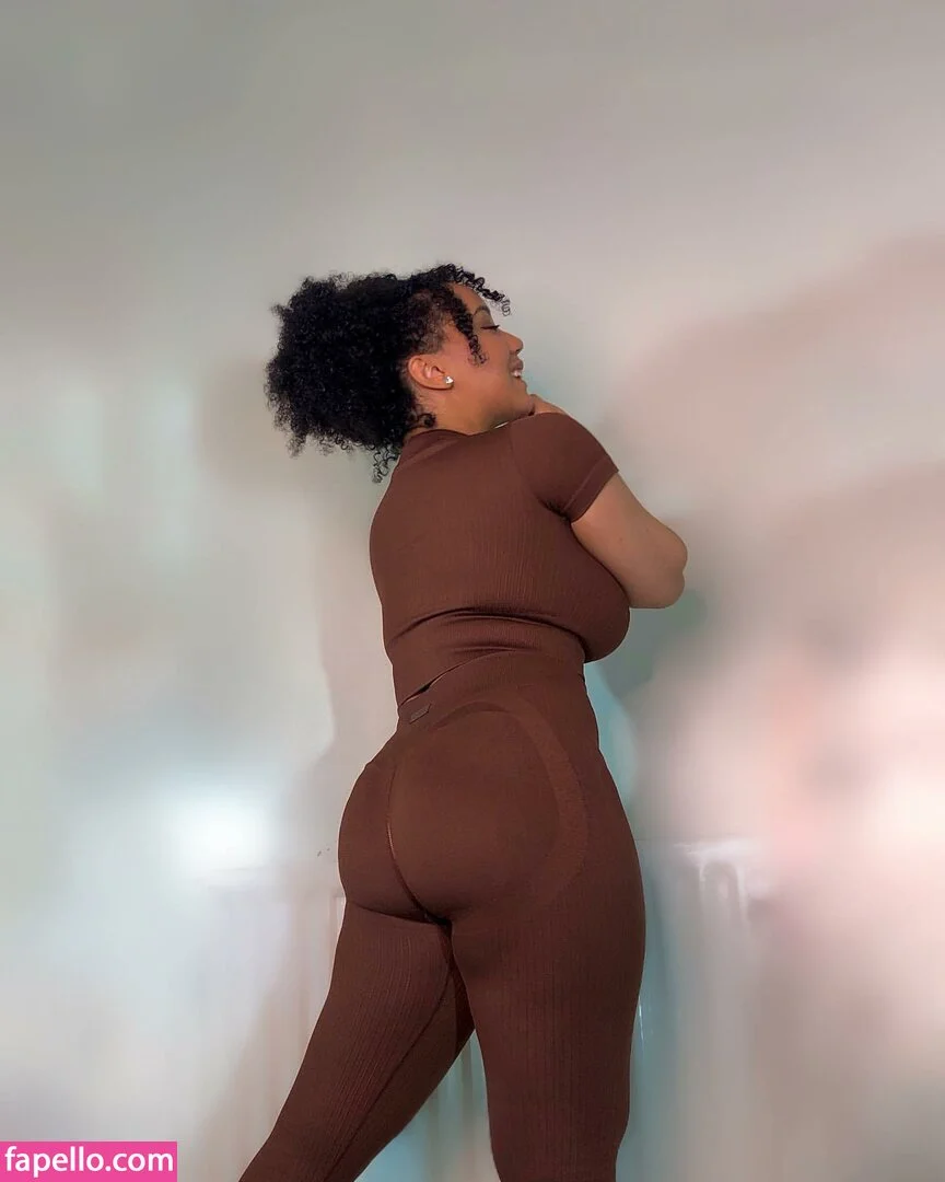 Feelinfree / Riddim Rida / faceyterri Onlyfans Photo Gallery 