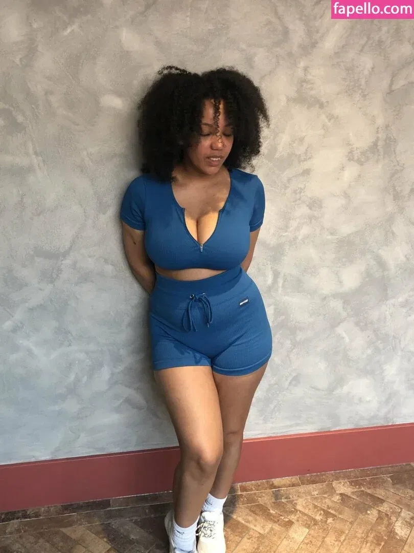 Feelinfree / Riddim Rida / faceyterri Onlyfans Photo Gallery 