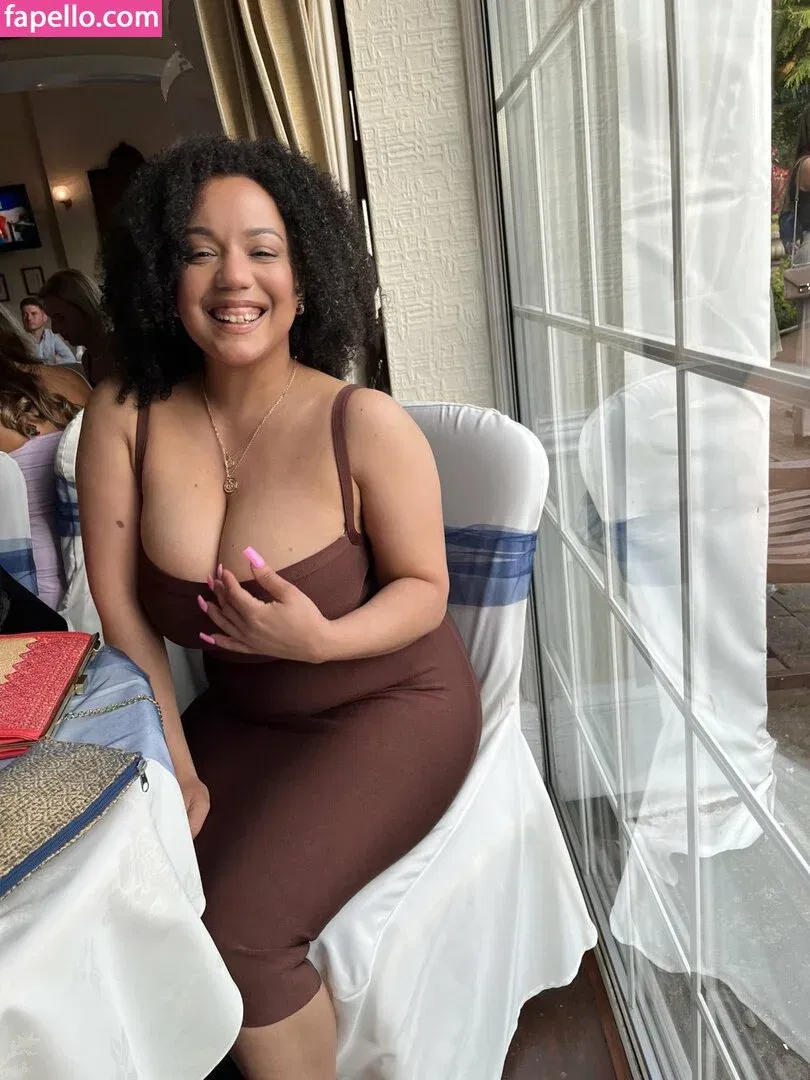 Feelinfree / Riddim Rida / faceyterri Onlyfans Photo Gallery 