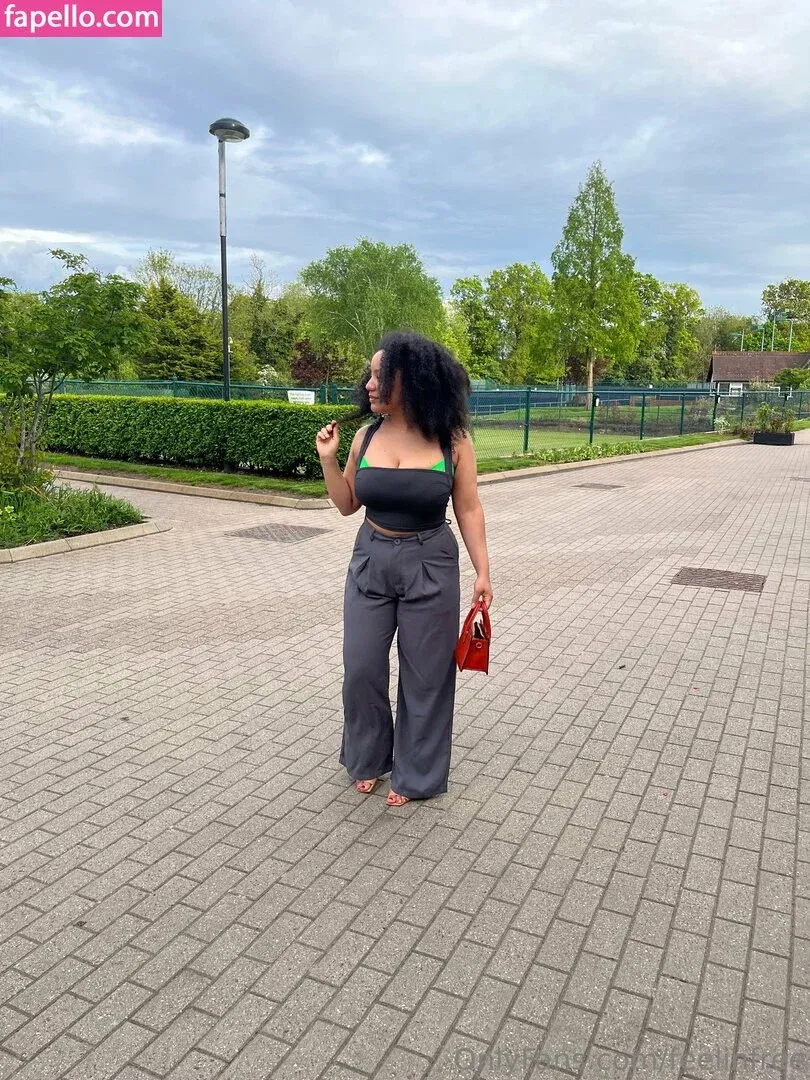 Feelinfree / Riddim Rida / faceyterri Onlyfans Photo Gallery 