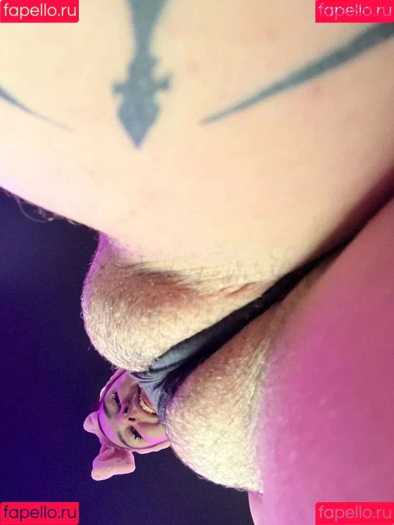 Sarahsbutton / amateuraussie / aussarah1 / crunchymoist Onlyfans Photo Gallery 