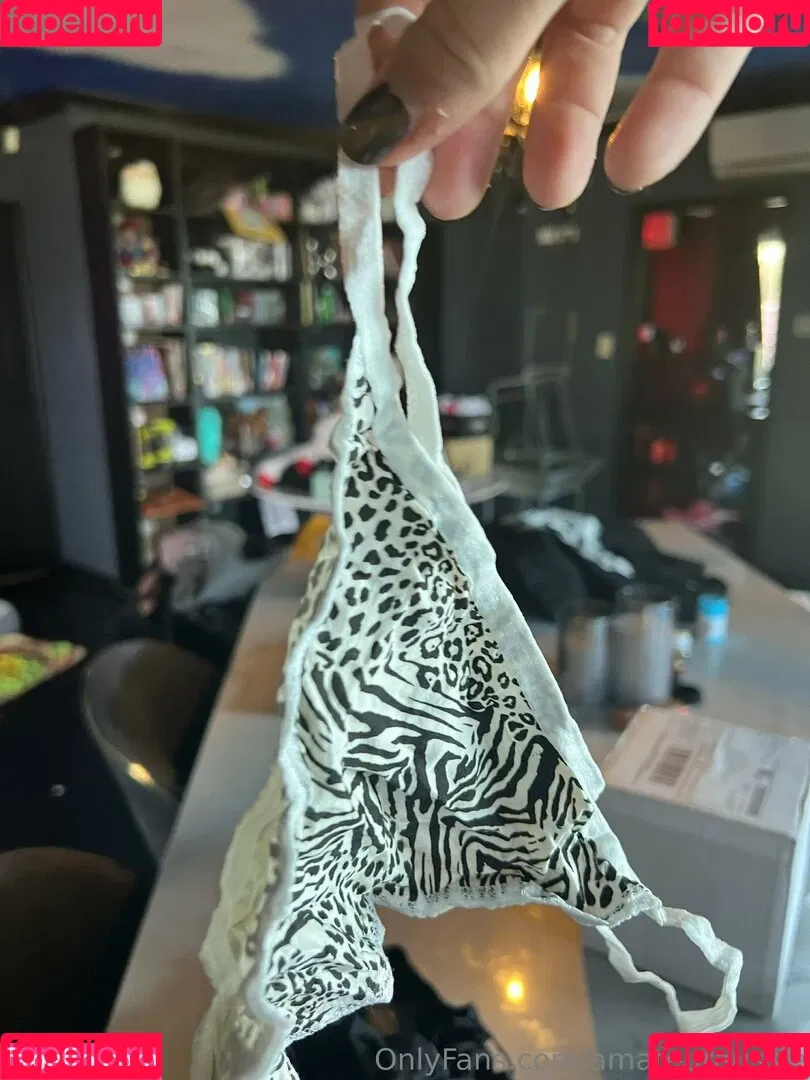 Sarahsbutton / amateuraussie / aussarah1 / crunchymoist Onlyfans Photo Gallery 