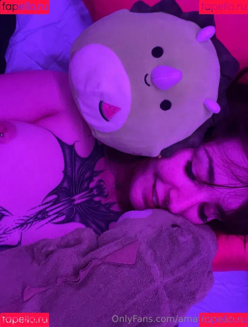 Sarahsbutton / amateuraussie / aussarah1 / crunchymoist Onlyfans Photo Gallery 
