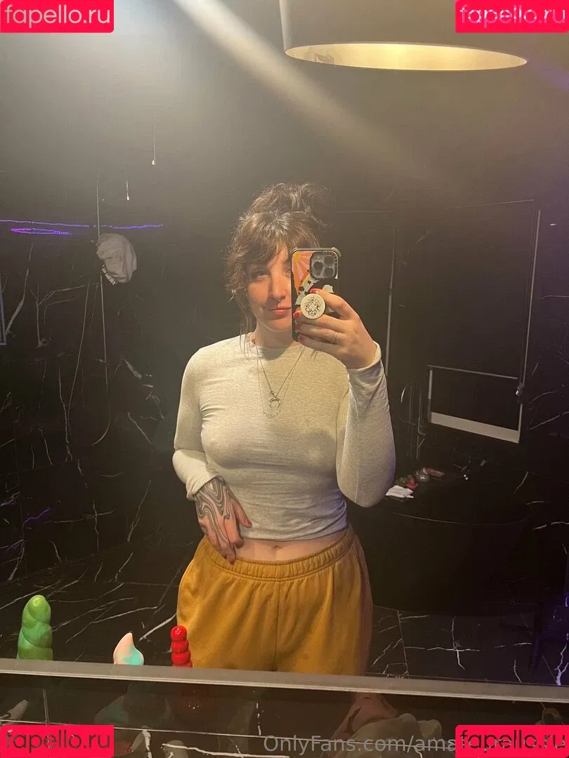Sarahsbutton / amateuraussie / aussarah1 / crunchymoist Onlyfans Photo Gallery 