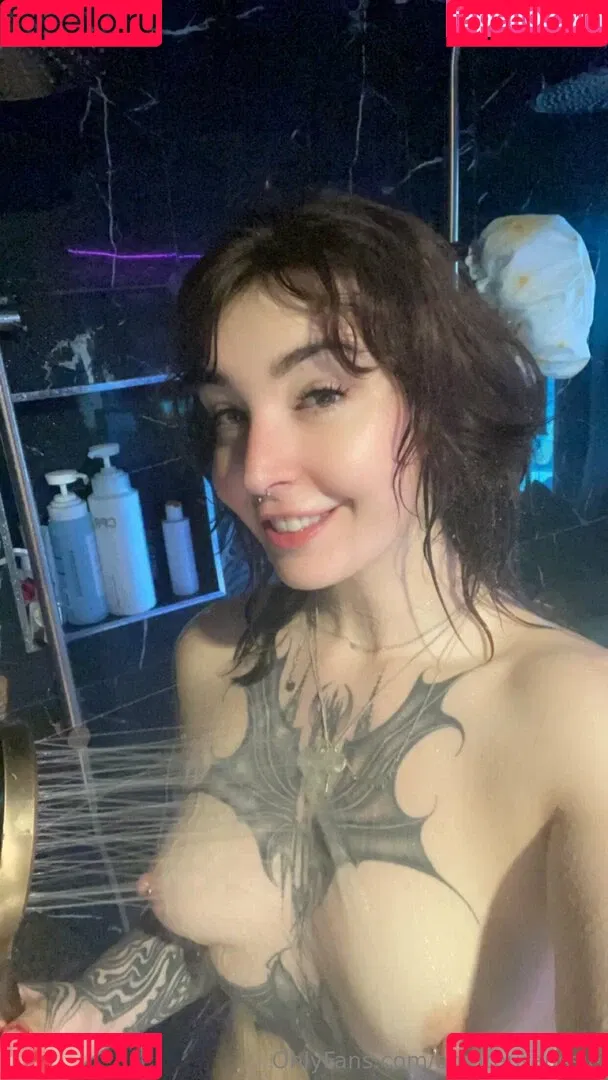 Sarahsbutton / amateuraussie / aussarah1 / crunchymoist Onlyfans Photo Gallery 