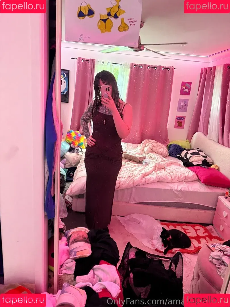 Sarahsbutton / amateuraussie / aussarah1 / crunchymoist Onlyfans Photo Gallery 
