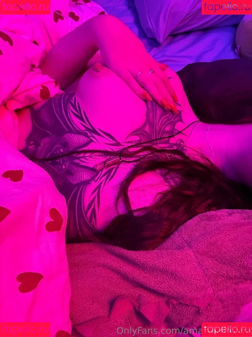 Sarahsbutton / amateuraussie / aussarah1 / crunchymoist Onlyfans Photo Gallery 