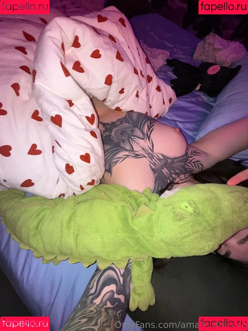 Sarahsbutton / amateuraussie / aussarah1 / crunchymoist Onlyfans Photo Gallery 