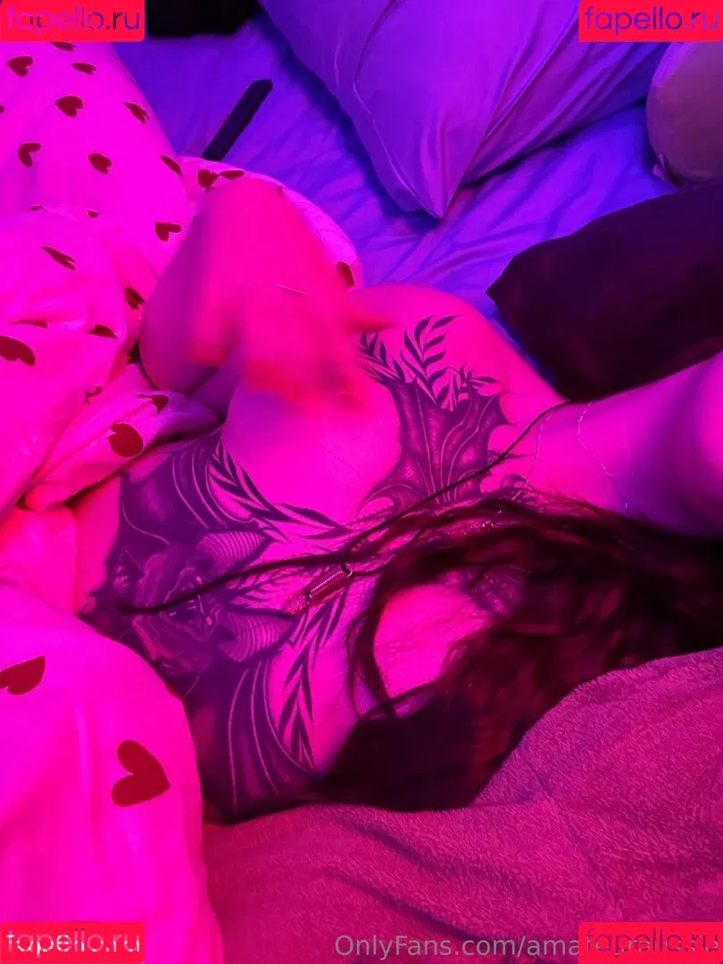 Sarahsbutton / amateuraussie / aussarah1 / crunchymoist Onlyfans Photo Gallery 