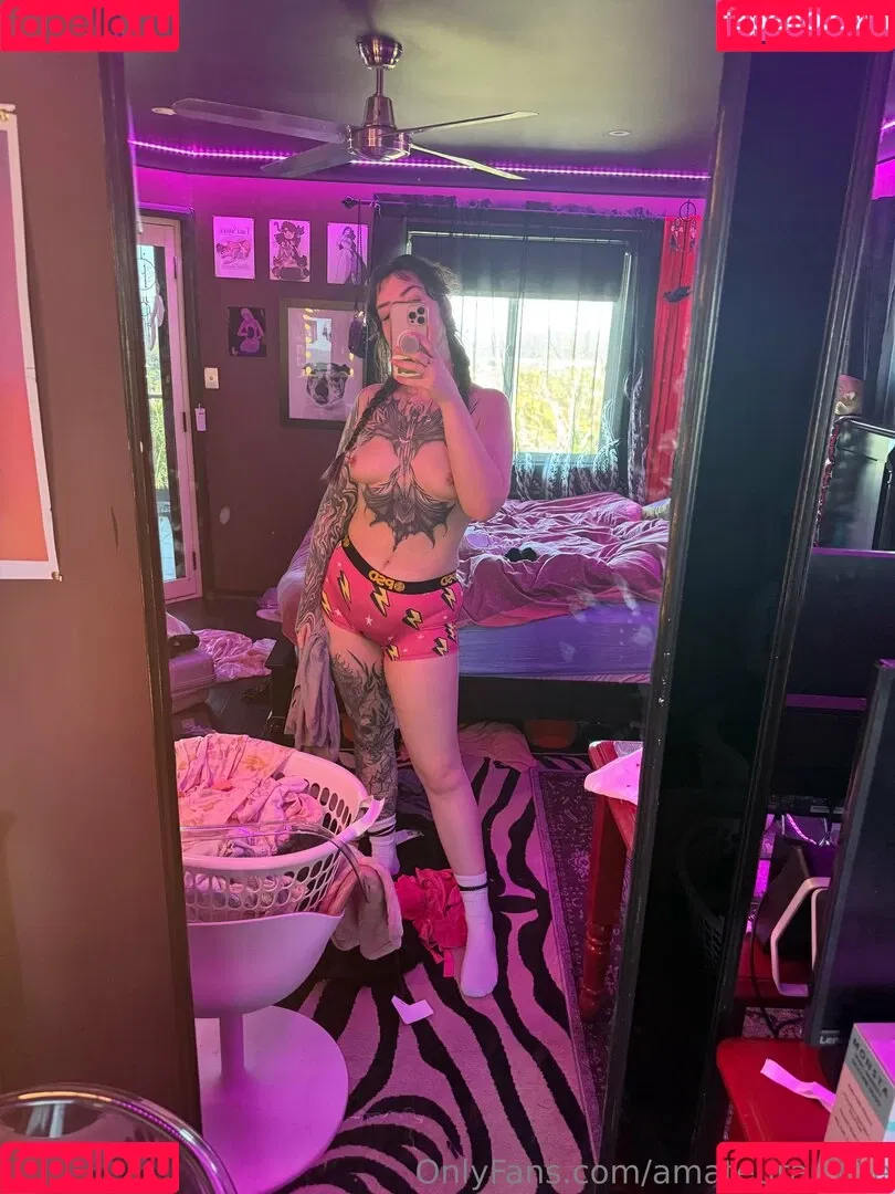 Sarahsbutton / amateuraussie / aussarah1 / crunchymoist Onlyfans Photo Gallery 