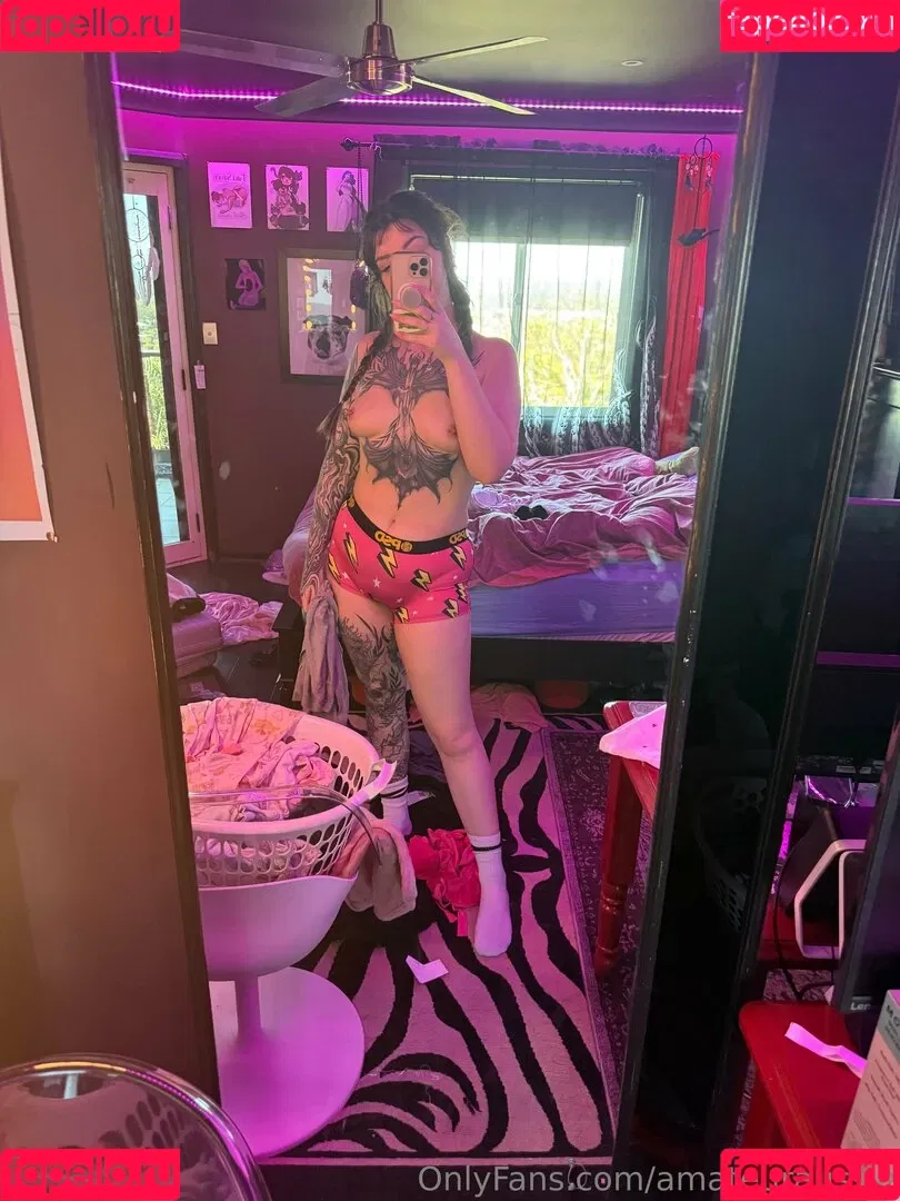 Sarahsbutton / amateuraussie / aussarah1 / crunchymoist Onlyfans Photo Gallery 