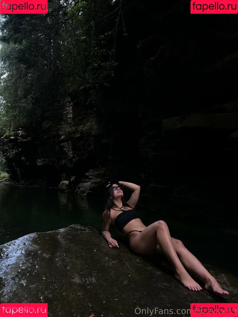 lizzymusi / lizzysx69 Onlyfans Photo Gallery 