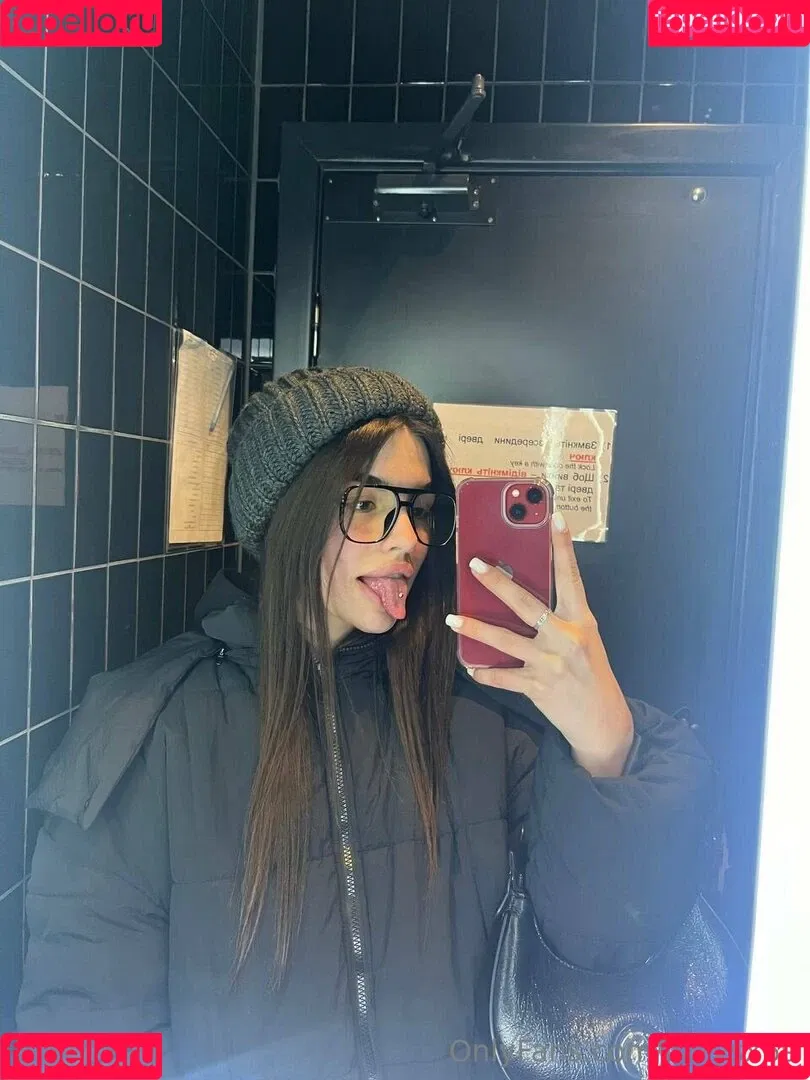 lizzymusi / lizzysx69 Onlyfans Photo Gallery 