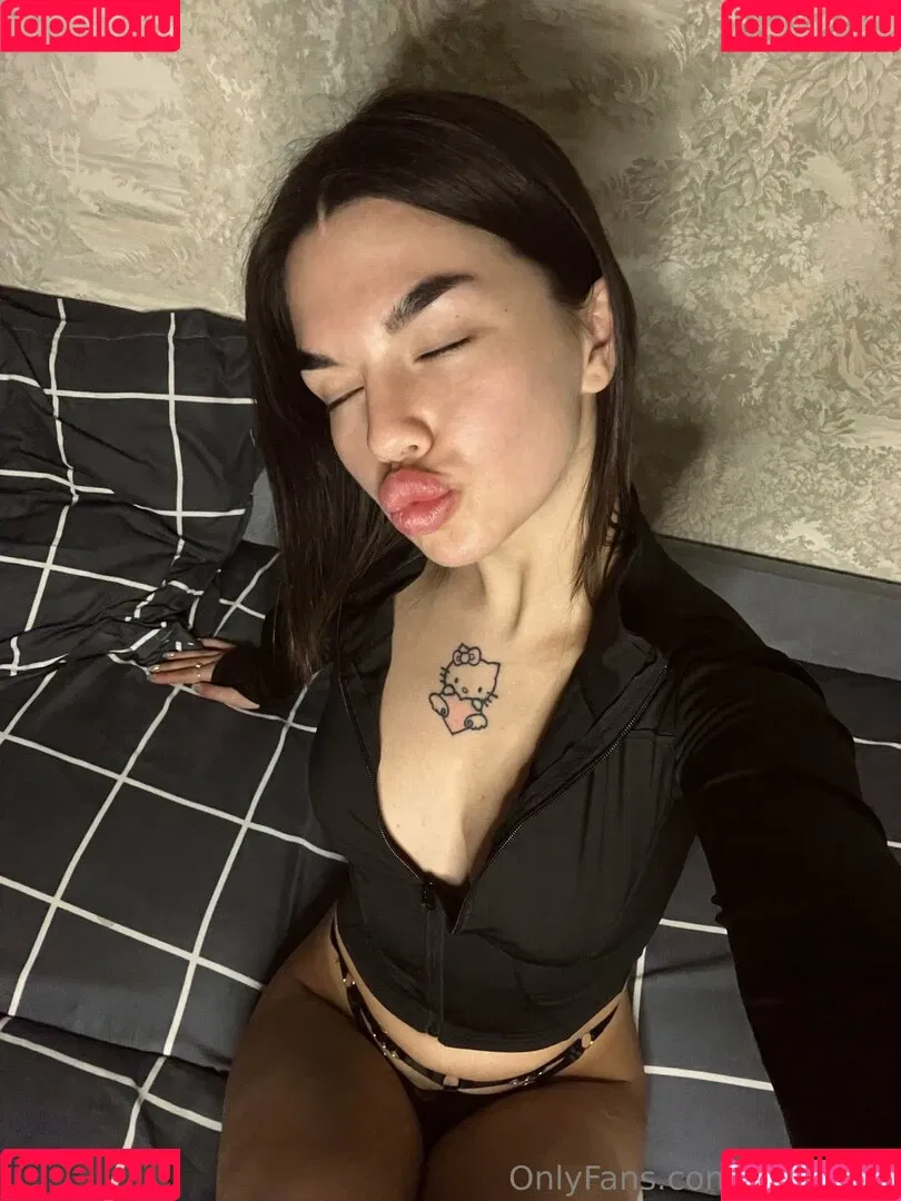 lizzymusi / lizzysx69 Onlyfans Photo Gallery 