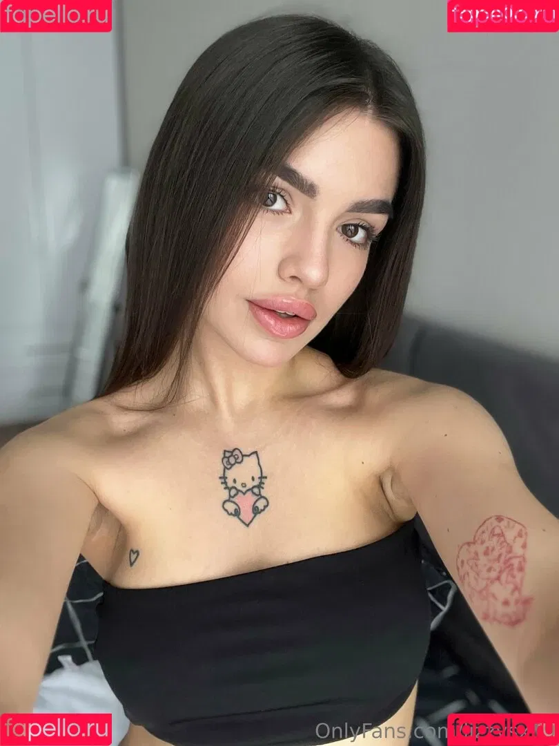 lizzymusi / lizzysx69 Onlyfans Photo Gallery 
