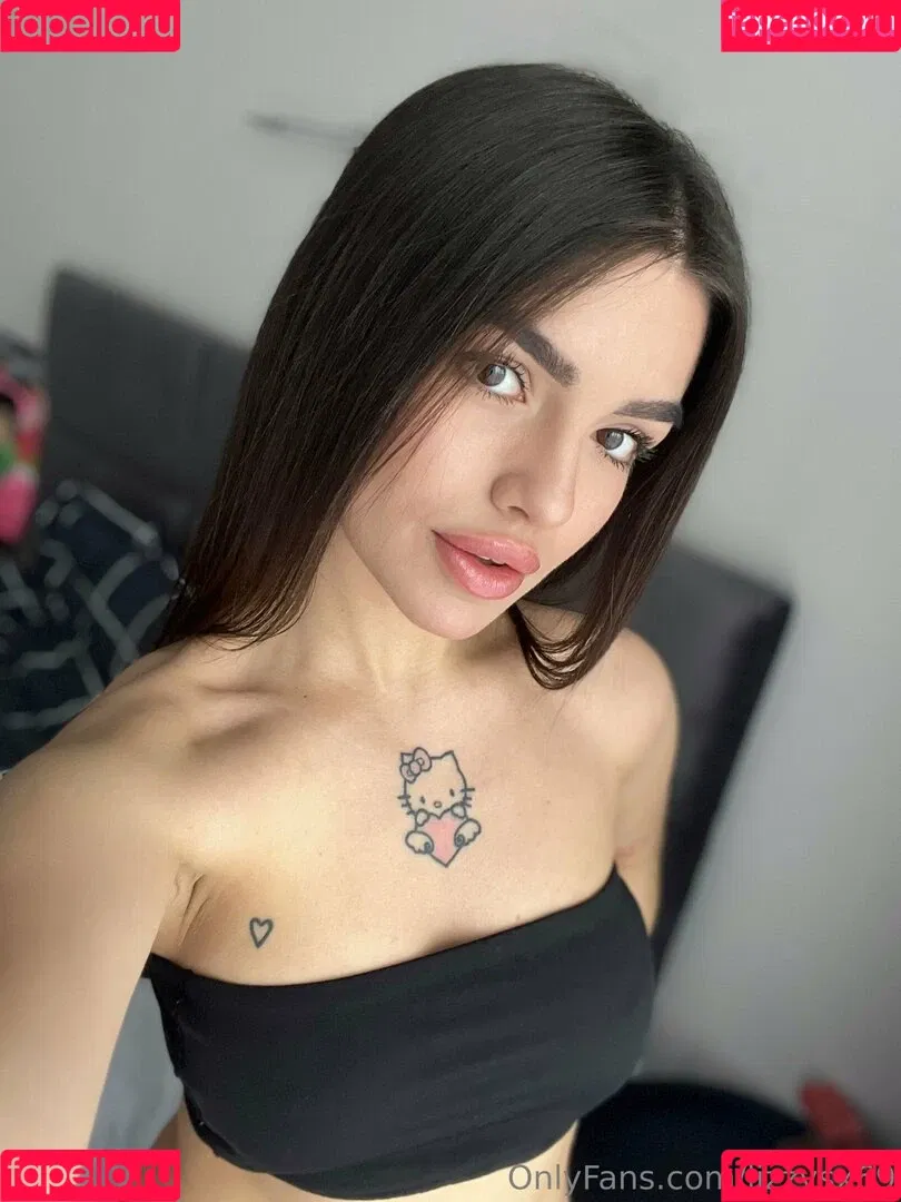 lizzymusi / lizzysx69 Onlyfans Photo Gallery 
