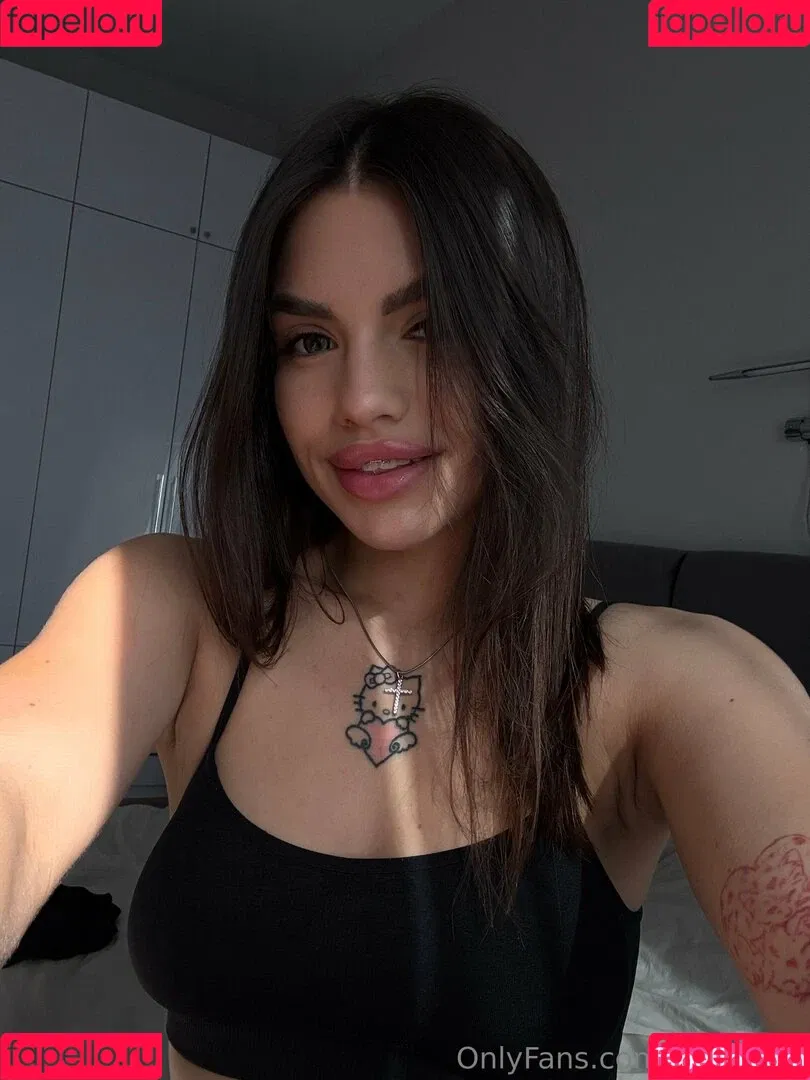 lizzymusi / lizzysx69 Onlyfans Photo Gallery 