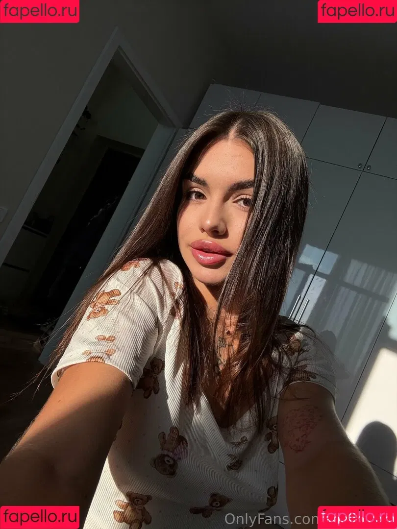 lizzymusi / lizzysx69 Onlyfans Photo Gallery 