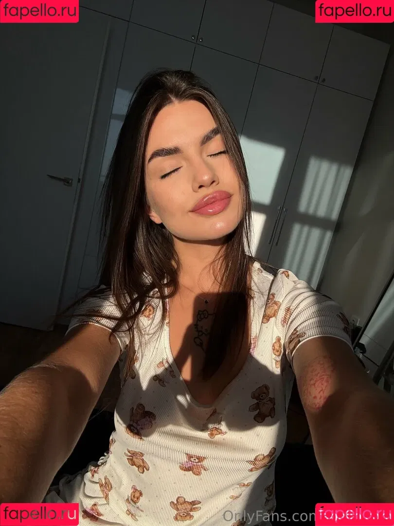 lizzymusi / lizzysx69 Onlyfans Photo Gallery 