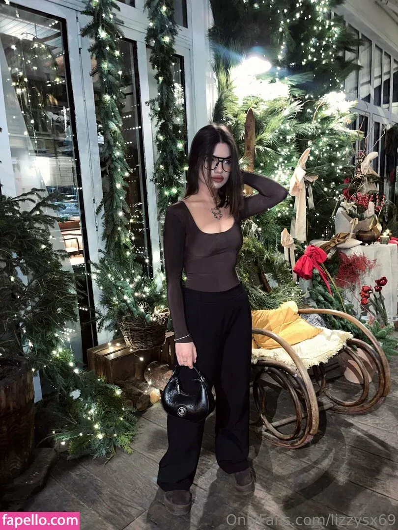 lizzymusi / lizzysx69 Onlyfans Photo Gallery 